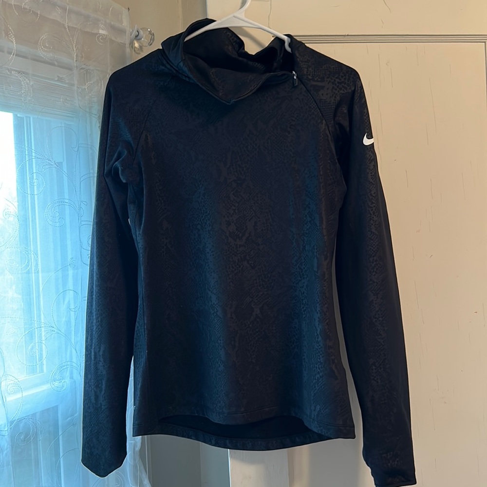 M: black Nike Pro athletic long sleeve